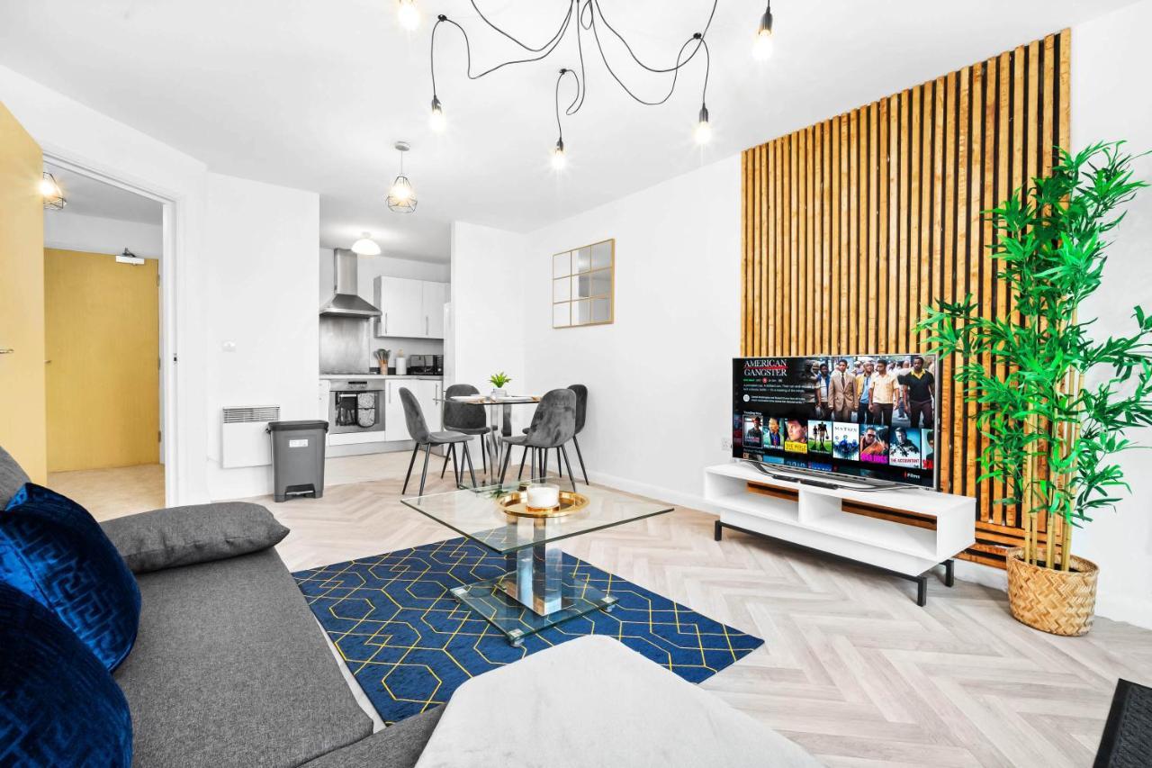 New Luxury City Centre Apartment By Azura Nights Бирмингем Экстерьер фото